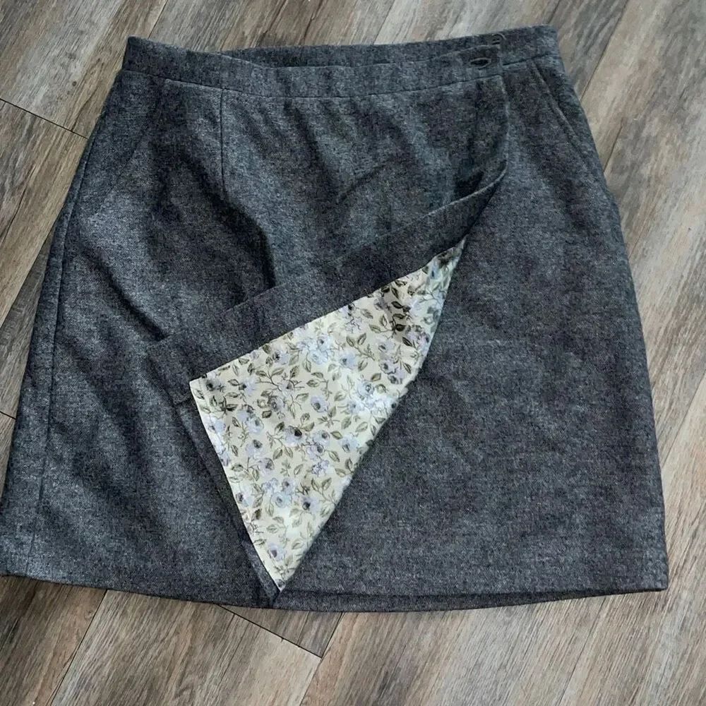 The Limited vintage gray skirt wool blend pockets size 8 EUC - Picture 4 of 6